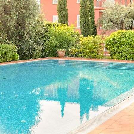 In Versilia Seravezza Bagian luar foto